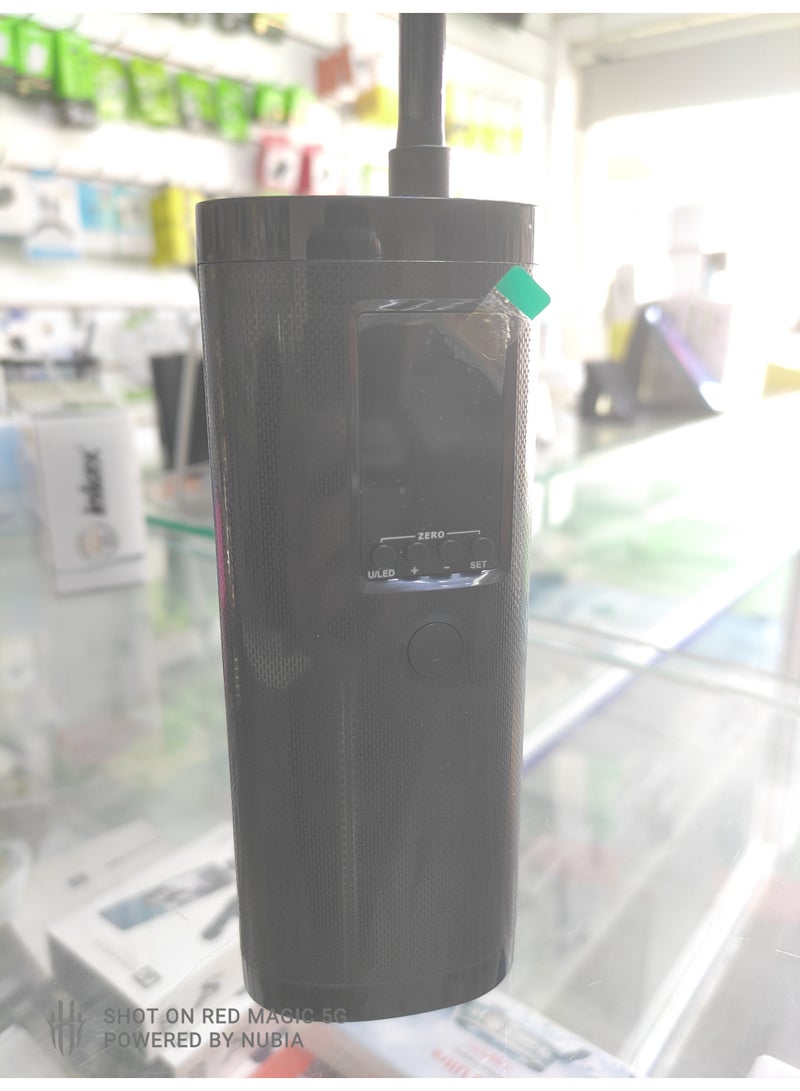 مضخة هواء رقمية محمولة قابلة لإعادة الشحن لإطارات السيارات والدراجات - Image 1